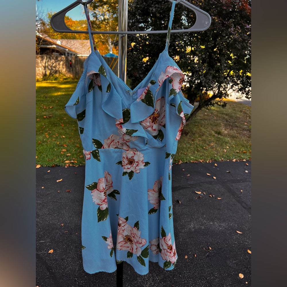 J.O.A Women’s Blue Ruffled Flower Dress